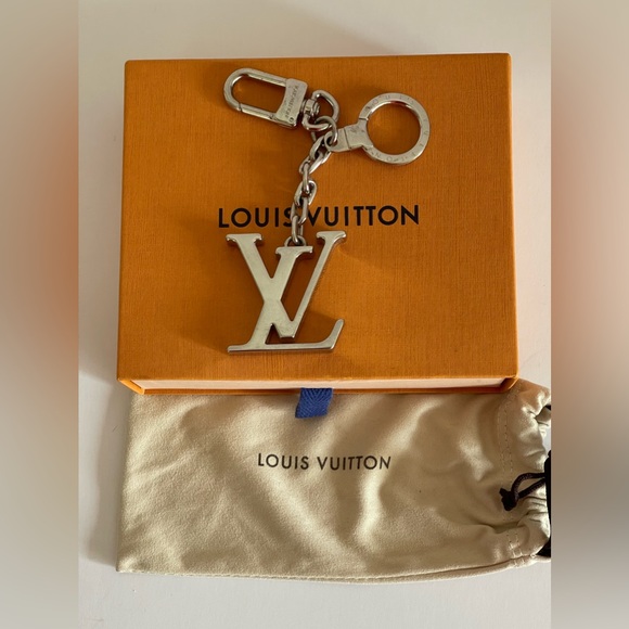 Louis vuitton Porte Cle LV Facet Key ring/Bag charm w/ Box and dust bag - Picture 10 of 11